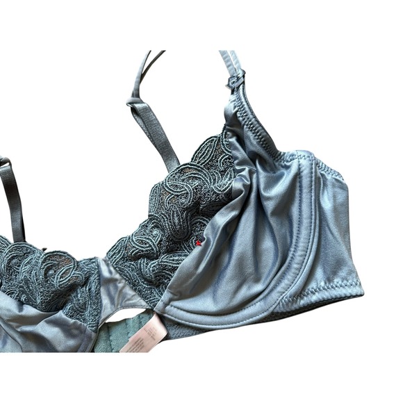 Victoria's Secret Dream Angels Push Up Bra Blue Lace Satin Lined 36B - Picture 3 of 8